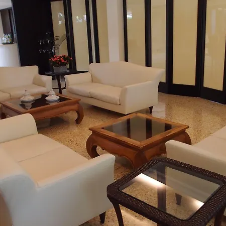 Jr Logos Dei Marmi Hotell 4*