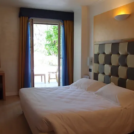 Jr Logos Dei Marmi Hotell
