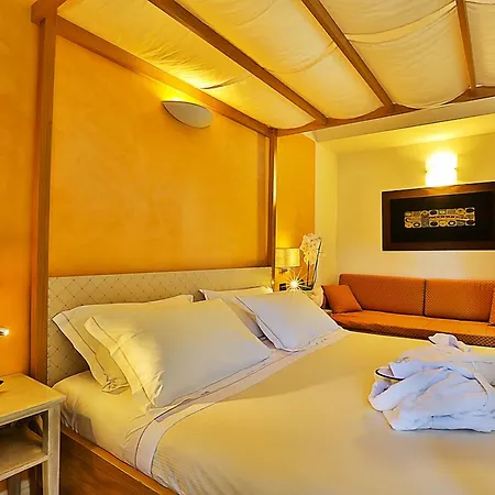 Jr Logos Dei Marmi Hotell 4*